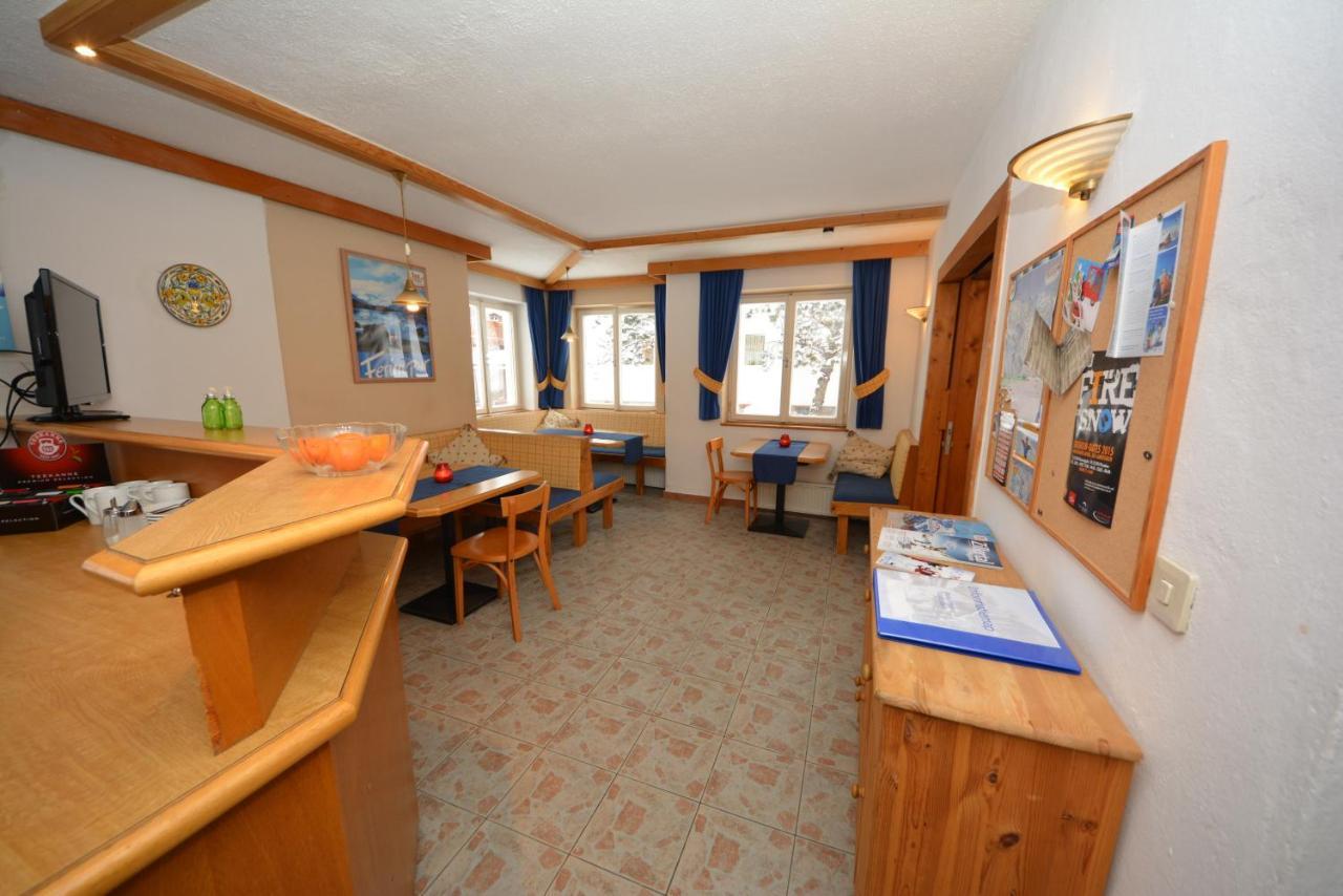 Haus Irmgard By Chatel Reizen Tux Room photo